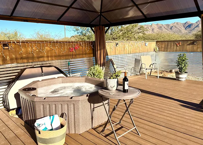 Linda Traila 4 Patio Comfort Total Campsite