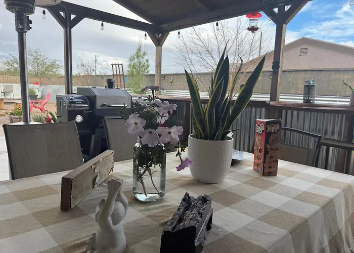 Linda Traila 4 Patio Comfort Total Campsite
